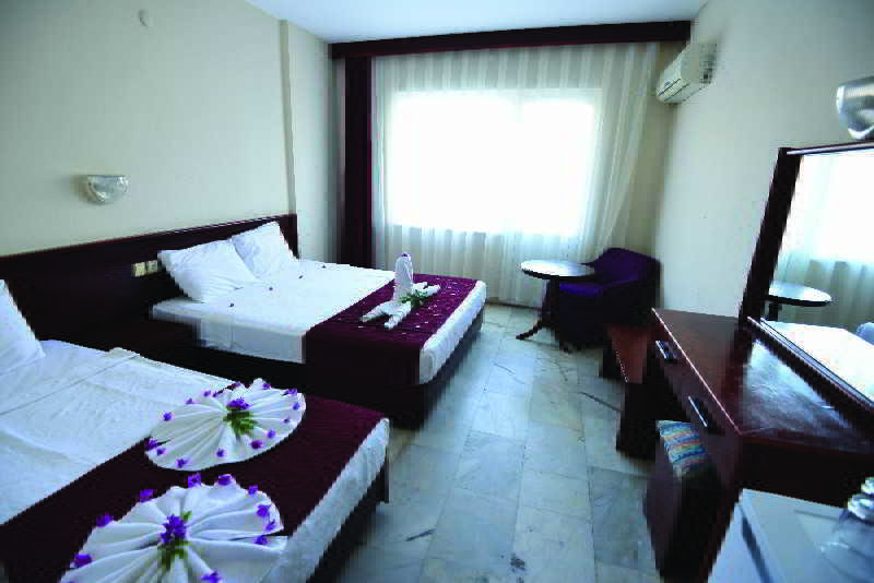 Zeus Hotel トゥルンチュ エクステリア 写真